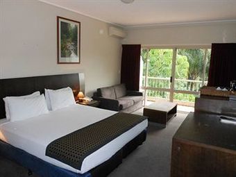 Hinterland Hotel