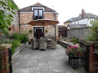 Bed & Breakfast Liongate House