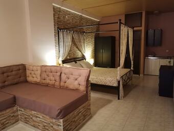 Ataviros Hotel