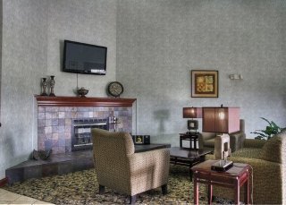 Hotel Comfort Suites (danville)