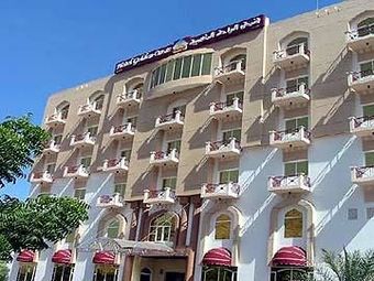 Hotel Golden Oasis