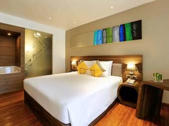 Hotel Novotel Phuket Karon Beach Resort And Spa