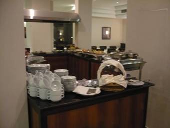 La Maison Hotel