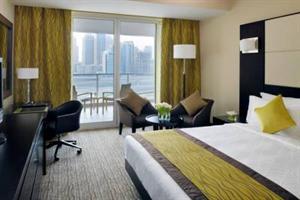 Mövenpick Hotel Jumeirah Lakes Towers