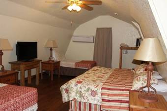 Lodge Olive Cabin
