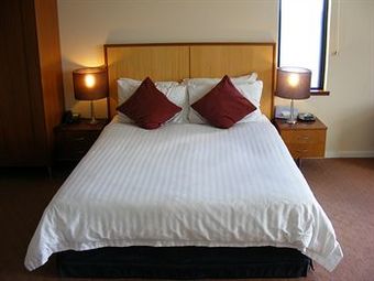Ocean Beach Hotel