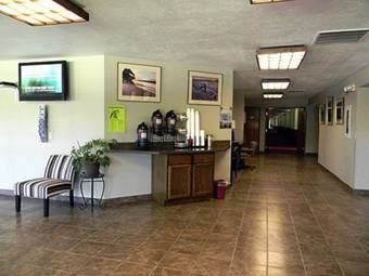 Boarders Inn & Suites By Cobblestone Hotels - Munising