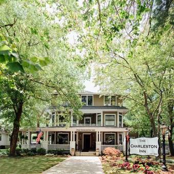 Bed & Breakfast The Charleston Inn