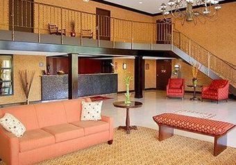 Hotel Rodeway Inn & Suites