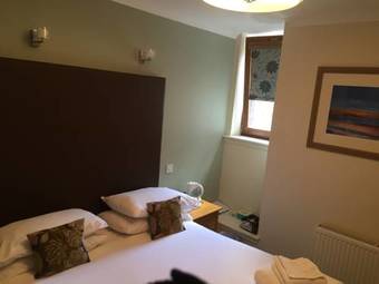 Crown Hotel
