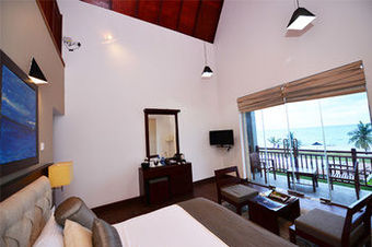 Hotel Laya Waves