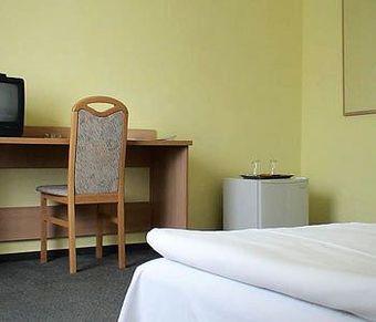 Jancs�r Hotel