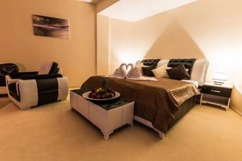 Hotel Miraj Resort