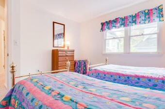 Ames House #27
