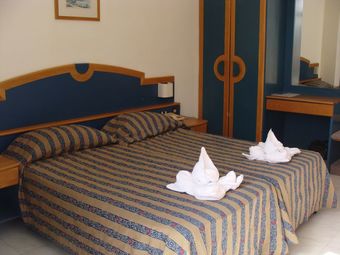 Primera Hotel