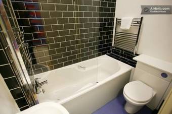 Cardiff Bay Lodge