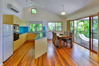 Apartamentos Heliconia Grove 9