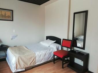 Hotel Oicat�