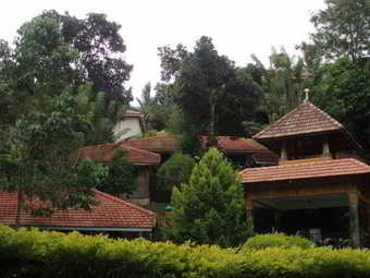 Hotel Muthoot Cardamom County