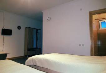 Hostal Family Hotel