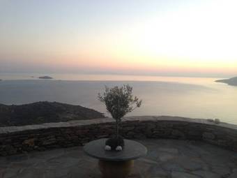 Pneon House