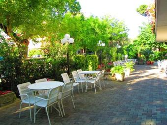 Hotel Sara