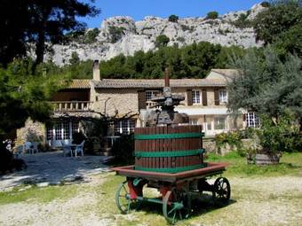 Hotel Logis Domaine De Roquerousse