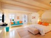 Hotel Iria Beach Art
