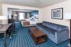 Hotel Wingate By Wyndham Schaumburg / Convention Center