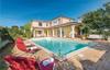 Four-bedroom Holiday Home In Vodnjan