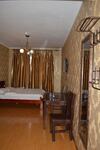 Land Hotel