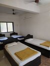 Hostal Iroomz Hotel Gananjaya