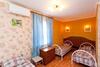 Hostal ??? ?????