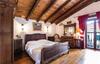 Seven-bedroom Holiday Home In Grabovac