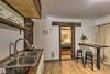 Apartamento Renovated Riverfront Retreat With Deck And Views
