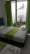 Hotel Paradise Lleras