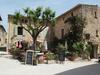 La Maison D � C�t�
