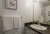 Hotel 12 York St Condo - Financial District