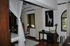 Bed & Breakfast Luna House Moyo Wa Dunia Ltd