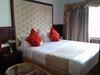 Hotel Regant Lake Village