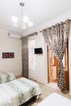 Hostal Trip.le Guest House