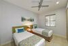 Aparthotel Sandcastles 1770 Motel & Resort